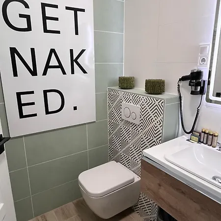 The Herbalist (adults Only)