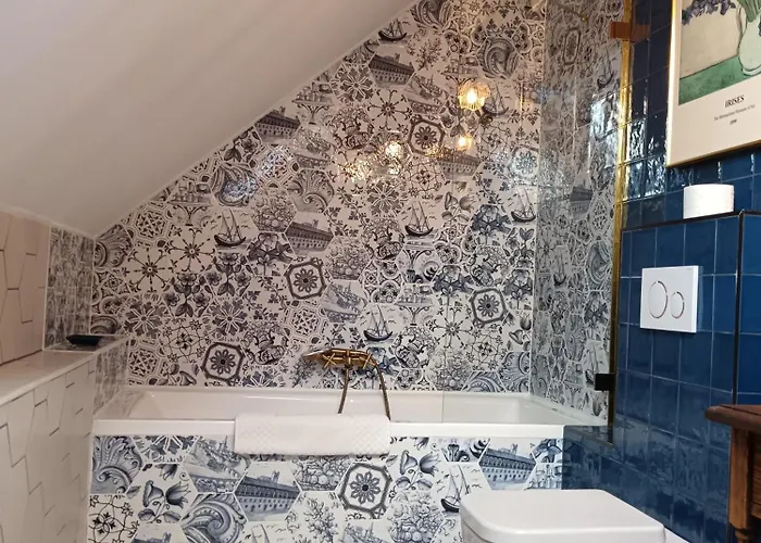 The Herbalist (adults Only) * ティハニ