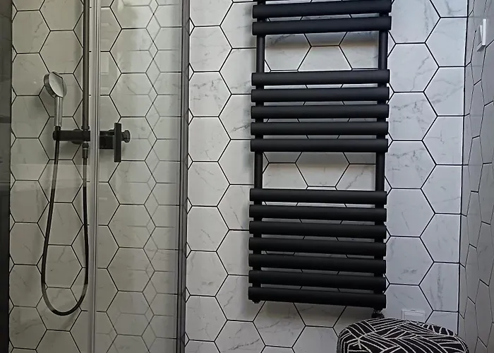 The Herbalist (adults Only) *