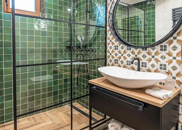 The Herbalist (adults Only) ホテル ティハニ